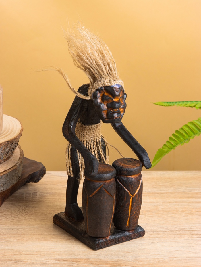 Сувенир «Абориген с двумя барабанами», 19×9×9 см, дерево