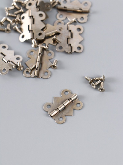 Петля для шкатулки (ключницы), металл, фигурная, под серебро, набор 8 шт., 2×2.1 см