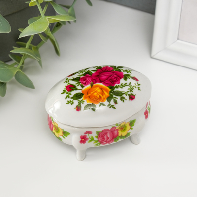 Шкатулка для украшений на ножках «Композиция из роз», керамика, 6.1×7.7×4.8 см