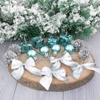 Ёлочные игрушки «Сюрприз», шары новогодние, набор 16 шт. (4 шара, 4 банта, 4 подарка, 4 шишки), серебристый/голубой - Фото 2