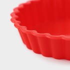 Форма силиконовая для выпечки Доляна «Рифлёный круг», 11×2,5 см, цвет красный - Фото 2