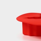 Форма силиконовая для выпечки Доляна «Снежинка», 23×3,5 см, цвет красный - фото 4577057