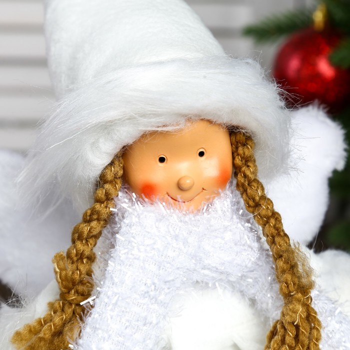 Кукла интерьерная "Ангел-девочка в белой шубке, колпаке и шарфике" 47 см - фото 1925850839