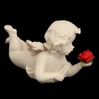Сувенир полистоун "Ангелочек лежит с красной розой" МИКС 5х5х9 см - Фото 3