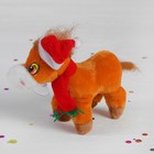Мягкая игрушка-присоска "Лошадь в шапке с шарфом" цвета МИКС - Фото 2