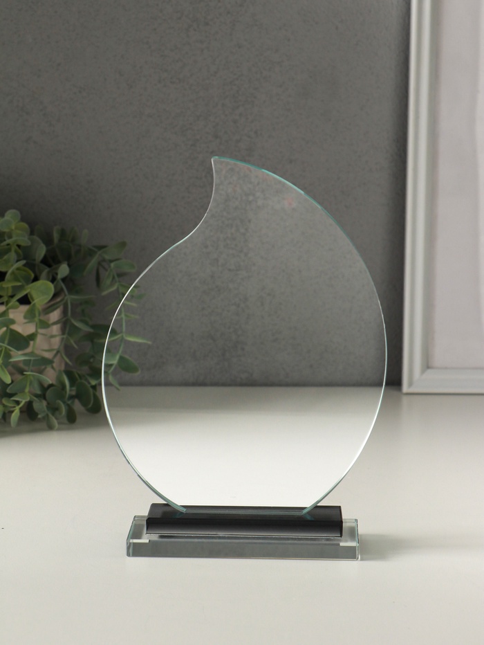 Фигурка стекло «Стела наградная. Лист», 22×16×5 см - Фото 1
