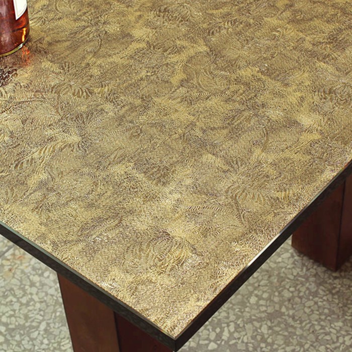 Клеёнка для стола Table Mat Metallic, велюр золото, 80 см, рулон 20 пог. м - Фото 1