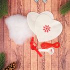 Новогодняя ёлочная игрушка, набор для создания подвески из фетра «Сердечко со снежинкой» - Фото 3