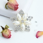 Брошь «Ассорти» цветы рисовые, цвет белый в серебре - Фото 8
