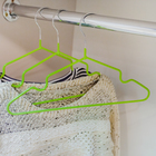 Плечики для одежды детские с антискользящим покрытием, размер 30-34, цвет зелёный - Фото 5