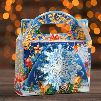 Подарочная коробка "Встреча", с игрушкой на елку, 18 х 5.6 х 12.9 см