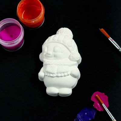 Фигура под роспись с подвесом «Снеговик девочка» 12×8 см