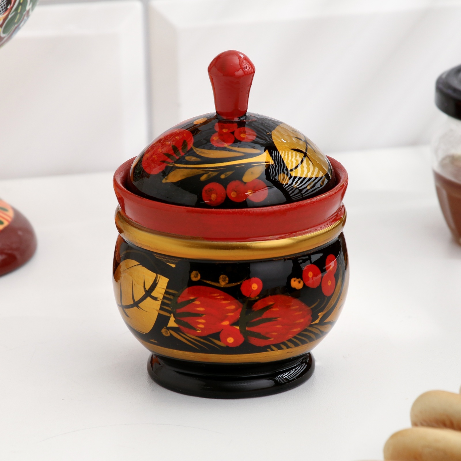 Солонка «Ягодка», с крышкой, большая, 10×8 см, хохлома (2808139 ...