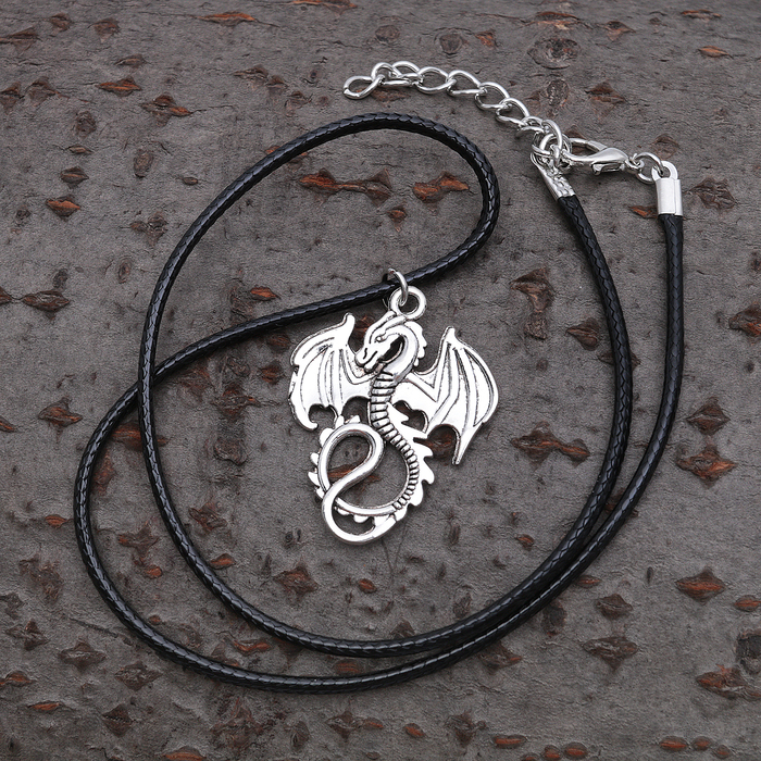 Кулон унисекс «Дракон», цвет чернёное серебро на чёрном шнурке, 40 см