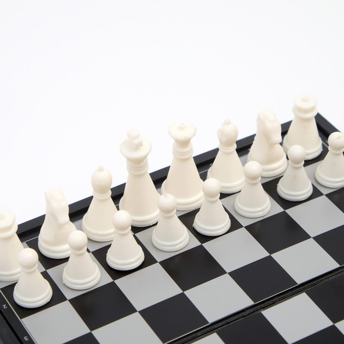 Шахматы магнитные, 13 х 13 см, чёрно-белые - фото 1906882507