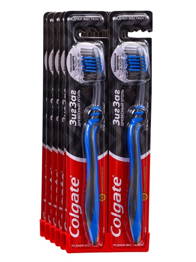 Зубная щётка Colgate «ЗигЗаг», древесный уголь