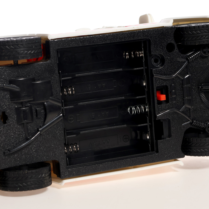 Машина радиоуправляемая «Скорая помощь», работает от батареек, световые и звуковые эффекты - фото 1884810818