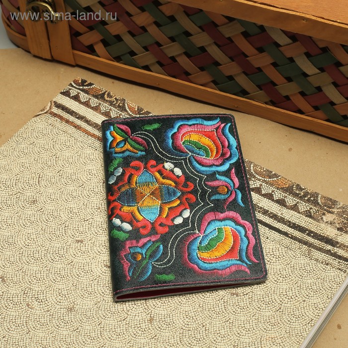 Обложка для паспорта "Вышивка на чёрном", разноцветный - Фото 1