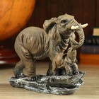 Фигура "Слон со слоненком на камне" 21х25см - Фото 1