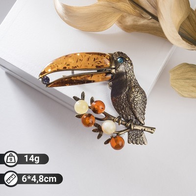 Брошь «Янтарь» тукан, цветная в бронзе