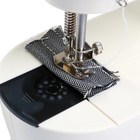 Швейная машинка FIRST FA-5700, 1 операция, полуавтомат, от батареек/сети, бело-зелёная - Фото 4
