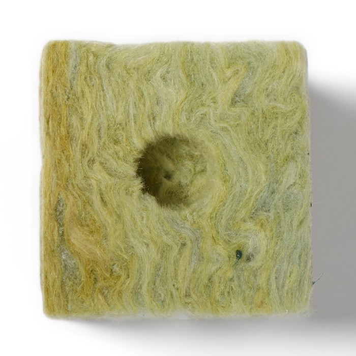 Субстрат минераловатный в кубике, 7,5 × 7,5 × 6,5 см, отверстие 15 × 15 мм, «Эковер» продажа, цена в Минске