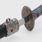 Макет оружия «Сувенирные катаны на подставке 2в1. Кристалл», подарочный набор, ножны чёрный с белыми ромбами, 16 см; 20 см, МИКС - Фото 4