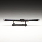 Сувенирное оружие «Катана на подставке», чёрные ножны под змеиную кожу, 70см, клинок 31см - фото 9962139