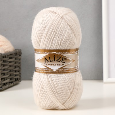 Пряжа для вязания спицами, крючком ALIZE, Angora Gold, 20% шерсть, 80% акрил, 550 м/100 г, (599 слоновая кость)