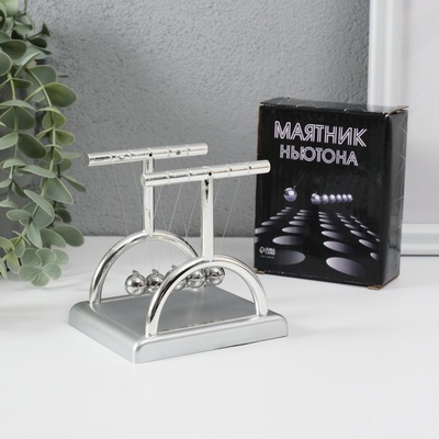 Маятник настольный антистресс «Шары Ньютона. Колыбель техно», серебро, 9×9×8 см