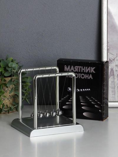 Маятник настольный антистресс «Шары Ньютона», под серебро, 14×13.5×11.5 см
