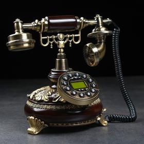 Ретро-телефон 'Альсено', выложенный лаврами, 23 х 26 см