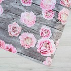 Бумага упаковочная глянцевая «Розы на дереве», 100 х 70 см - Фото 2