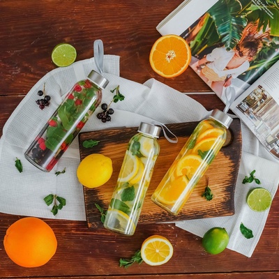 Бутылка для воды «Лидо», 500 мл, h=22.5 см, стекло, ремешок МИКС