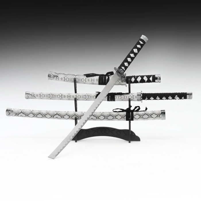 Макет оружия «Сувенирные катаны на подставке 3в1. Серая змея», подарочный набор, ножны кожзам, 47 см; 70 см; 89 см - Фото 1