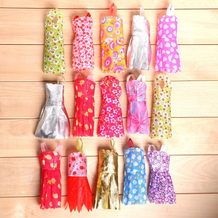 Кукла-модель «Дебра» с набором платьев, с аксессуарами, МИКС 42945