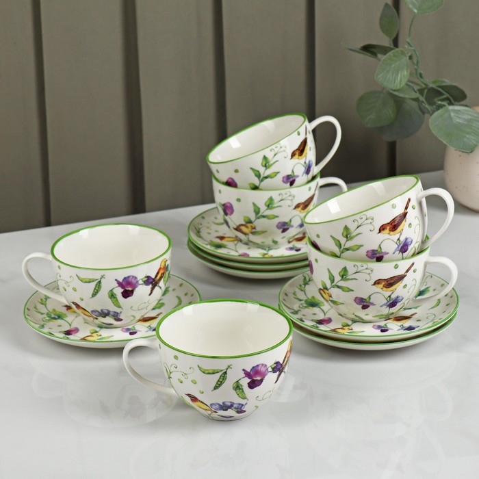 Сервиз чайный фарфоровый Доляна «Зелёный сад», 12 предметов: 6 чашек 220 мл, 6 блюдец d=13 см
