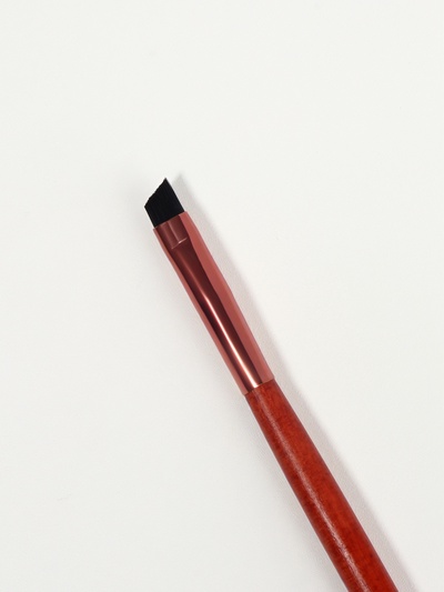 Кисть для макияжа Brush WOOD, скошенная, 16(±1) см, коричневый/золотистый