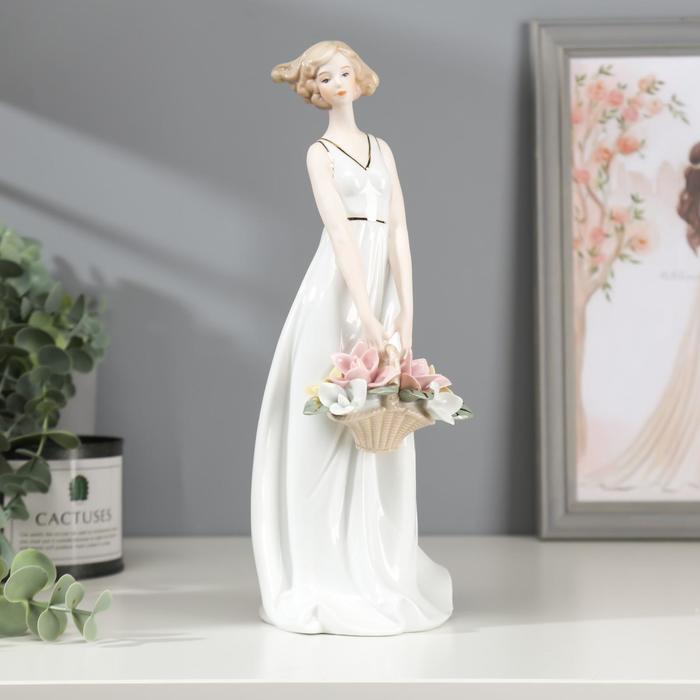 Сувенир керамика "Девушка с корзиной цветов" 27х10х9 см - Фото 1