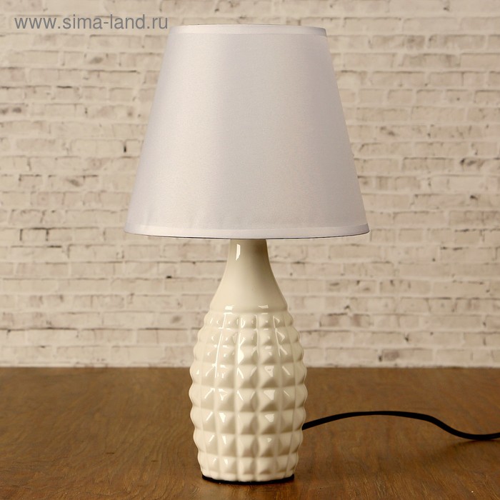 Лампа настольная с абажуром "Грани" белая 220V 40 Вт E14 - Фото 1