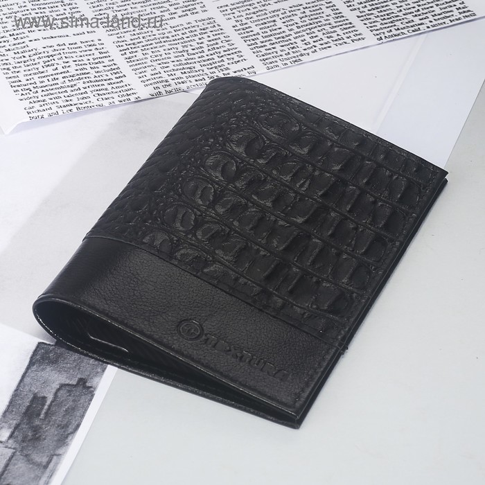 Обложка для паспорта, 4 кармана для карт, крокодил, цвет чёрный/чёрный матовый - Фото 1