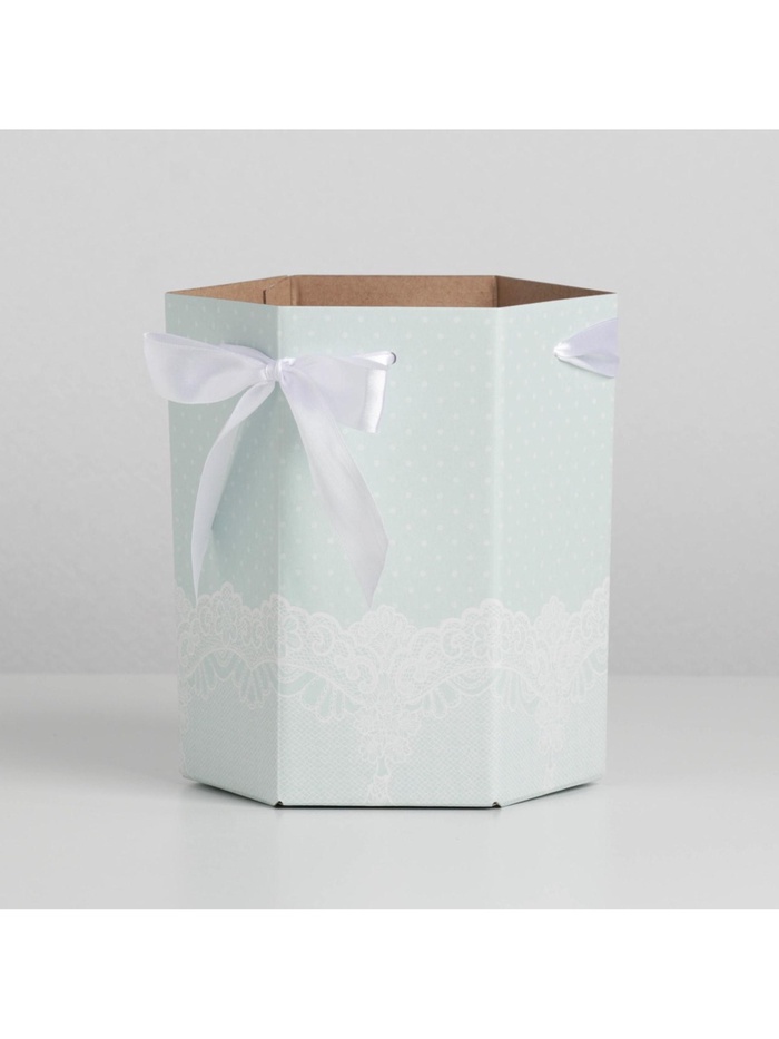 Коробка подарочная складная шестигранник «Мятное кружево», 17 х 14,8 х 19,5 см