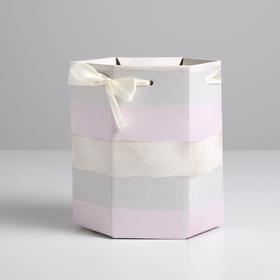 Коробка подарочная складная шестигранник «Полоски нежности», 17 х 14,8 х 19,5 см