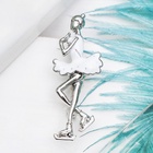 Брошь «Фигуристка», белая в серебре - Фото 5