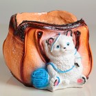 Фигурное кашпо "Котенок с сумкой" 17х20см - Фото 1