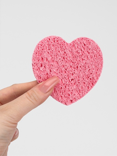 Спонж для умывания «Сердце», 8.5×7.5 см, МИКС