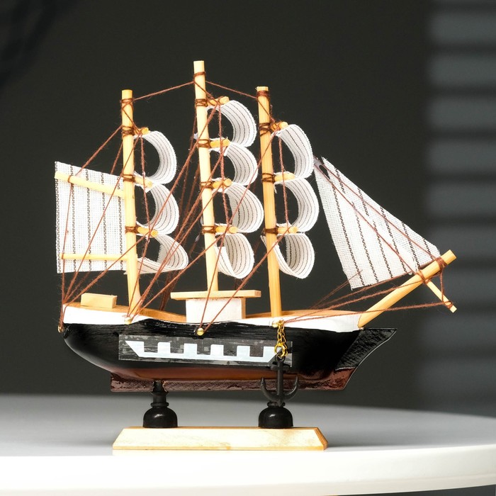 Корабль сувенирный малый "Фараон",  борты чёрные, каюты, 3 мачты, белые паруса в полоску - фото 1896487926