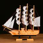 Корабль сувенирный средний «Глиндер», борт светлое дерево, паруса белые, 30х7х30 см - Фото 7