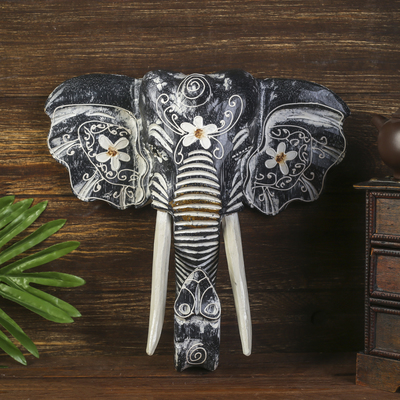 Сувенир «Голова слона», 30×30×11 см, дерево