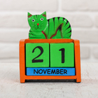 Деревянный календарь "Кошечка" 10х5х13 см - Фото 1